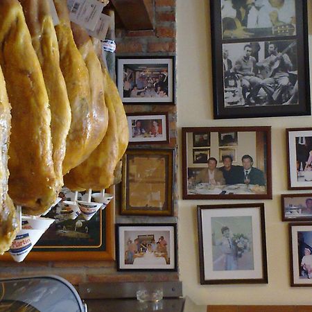 Hostal El Labrador Marbella Bagian luar foto