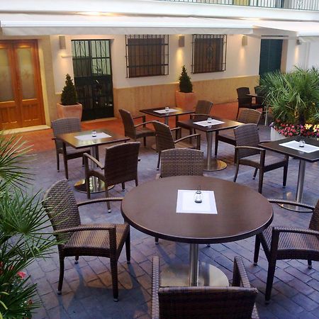 Hostal El Labrador Marbella Bagian luar foto