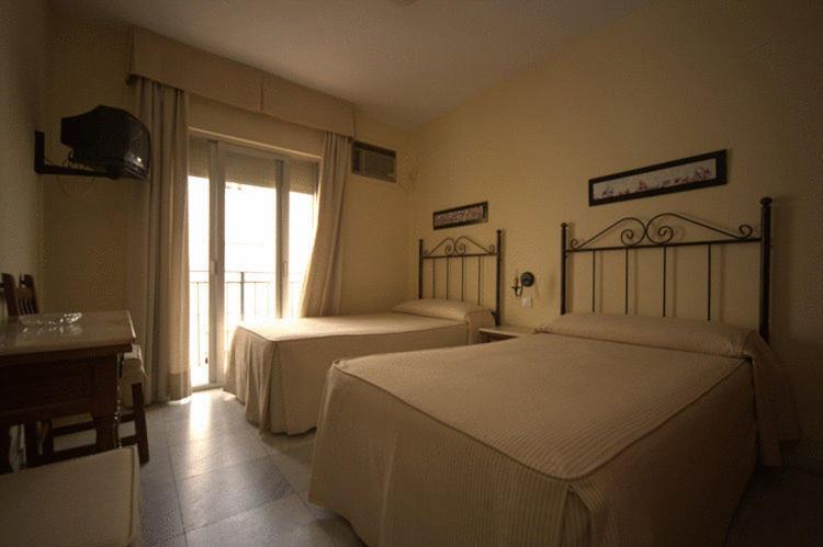 Hostal El Labrador Marbella Bagian luar foto